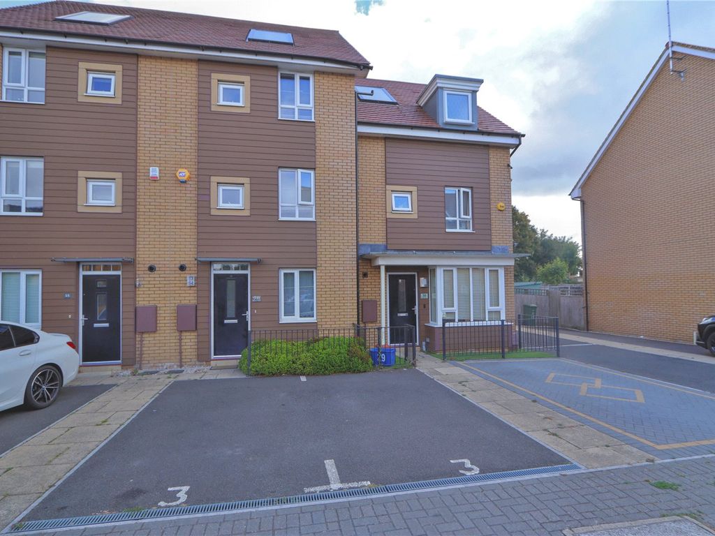 4 bed terraced house for sale in Butter Row, Wolverton Mill MK12 Zoopla