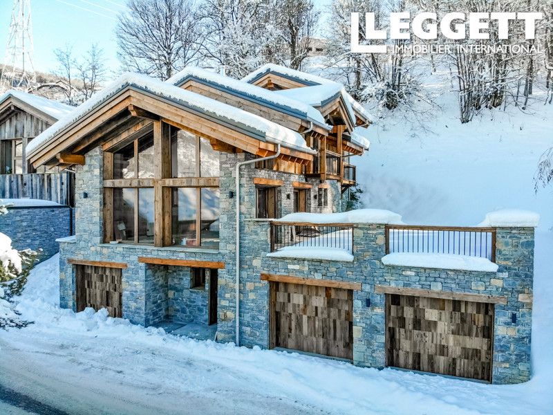 6 bed villa for sale in SaintMartinDeBelleville, Savoie, Auvergne