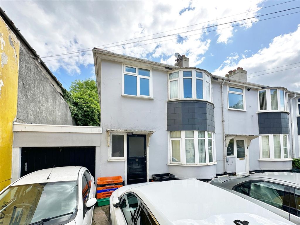 3 bed end terrace house for sale in New Road, Brixham TQ5, £225,000