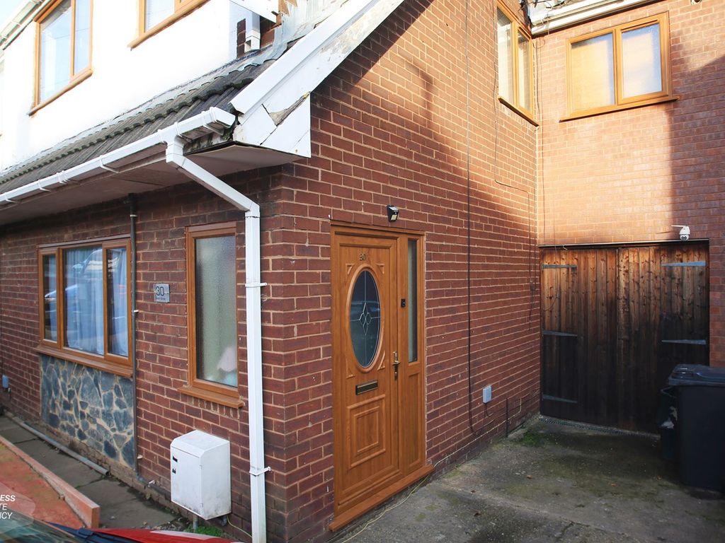 4 bed semidetached house for sale in Beech Street, Summerhill, Wrexham