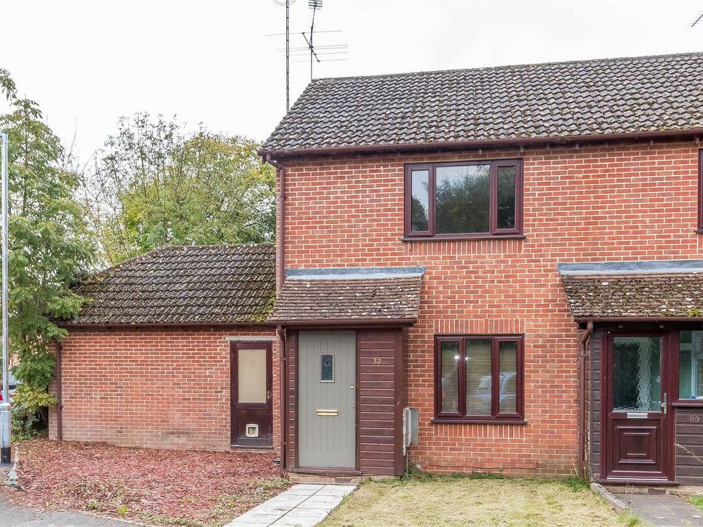2 bed end terrace house to rent in Vermont Woods, Finchampstead