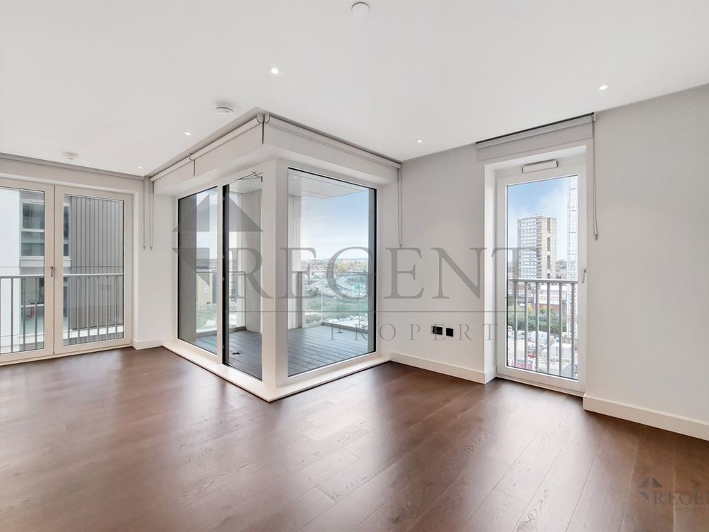 2 bed flat to rent in Belvedere Row Apartments, Fountain Park Way W12