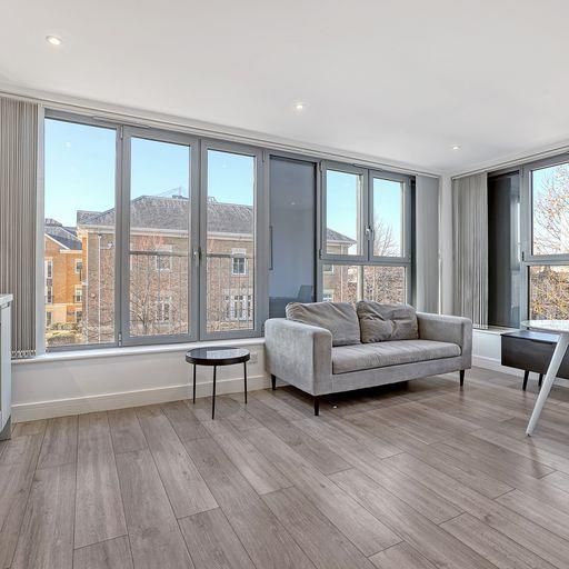 1 bed flat to rent in Carlton House, 101 New London Road, Chelmsford