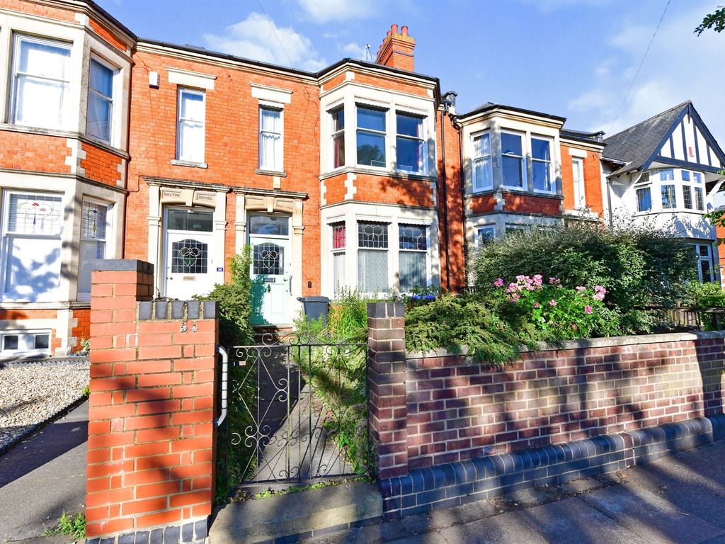 4 bed terraced house for sale in Park Avenue North, Abington