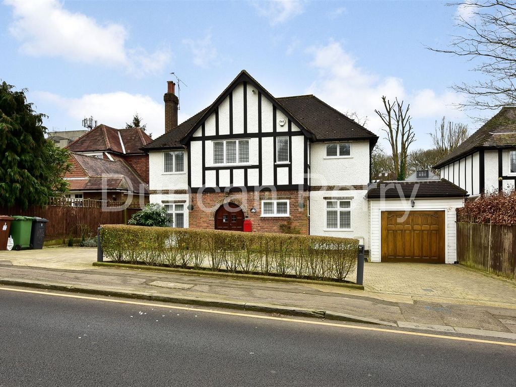 5 bed detached house for sale in Mount Grace Road, Potters Bar EN6 Zoopla