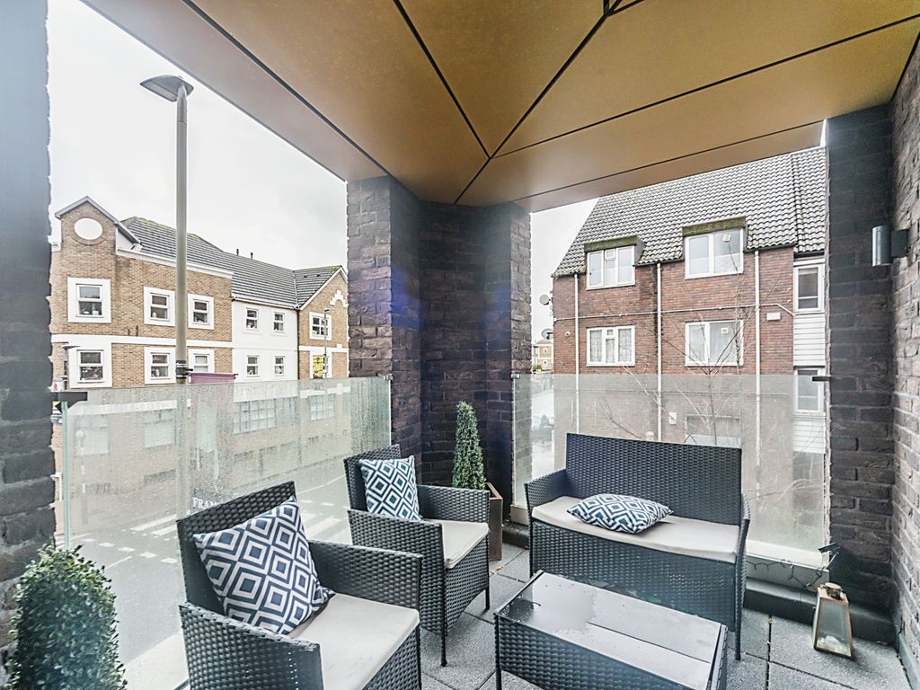 2 bed flat for sale in 46 Falcon Road, Battersea Clapham Junction SW11