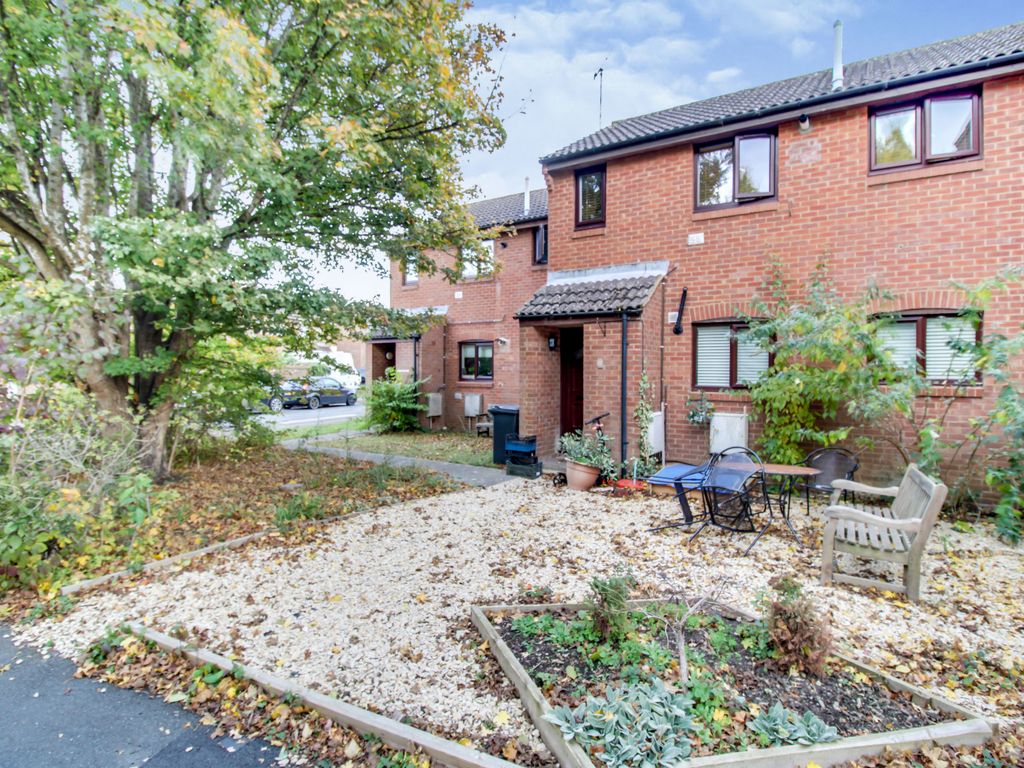 1 bed for sale in Speedwell Close, Haydon Wick, Swindon SN25