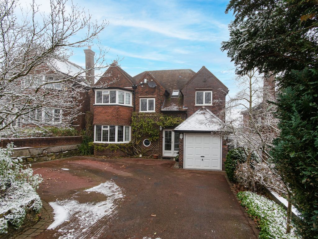 4 bed detached house for sale in Beacon Hill, Aldridge, Walsall WS9