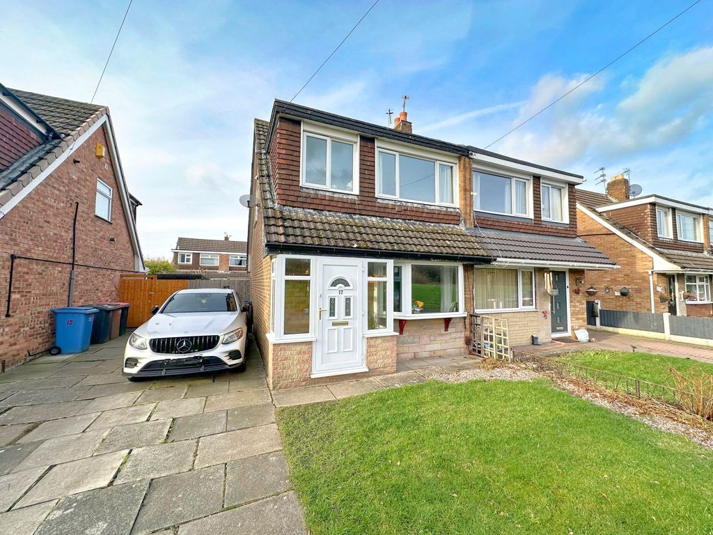 3 bed semidetached house for sale in Riverside Avenue, Irlam M44, £