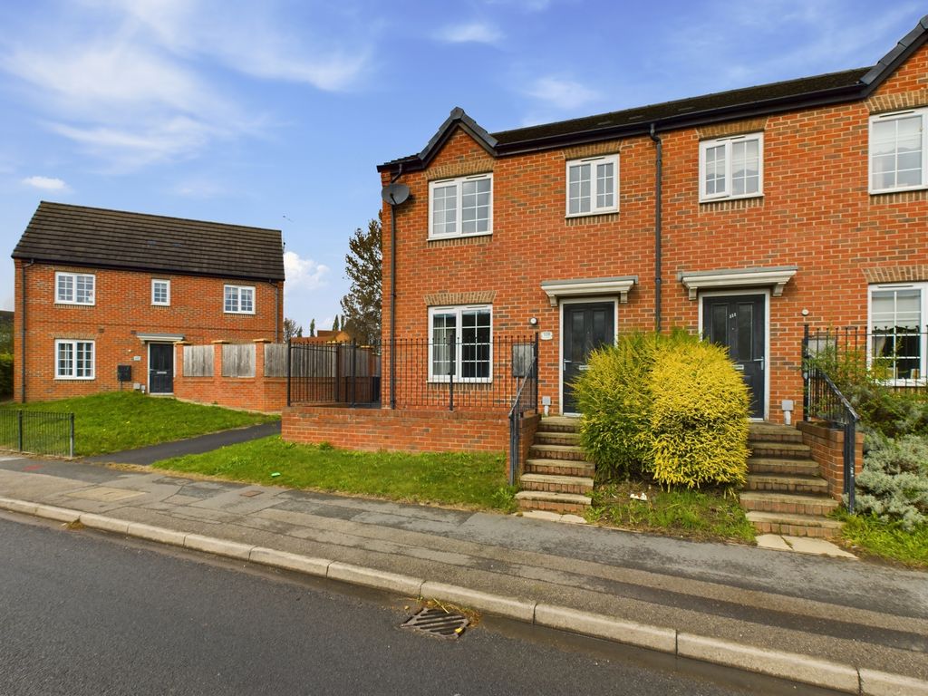 3 bed semidetached house for sale in Pastures Bridge, Doncaster Road