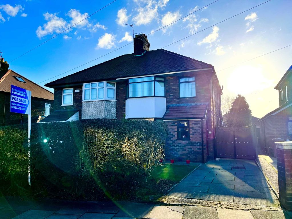 3 bed semidetached house for sale in Folds Lane, St Helens WA11, £