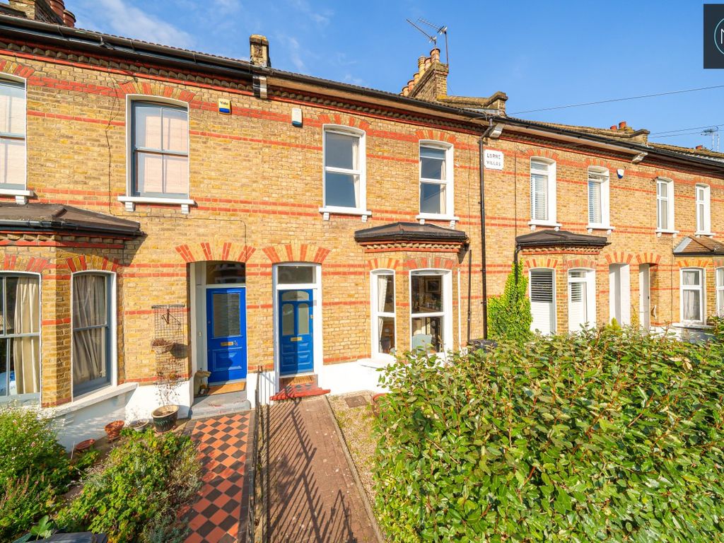 3 bed terraced house for sale in Buckingham Road, South Woodford