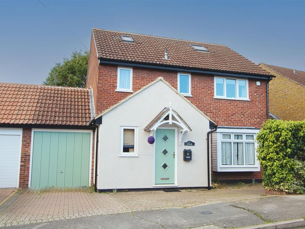 5 bed property for sale in Montpelier Close, Billericay CM12, £725,000