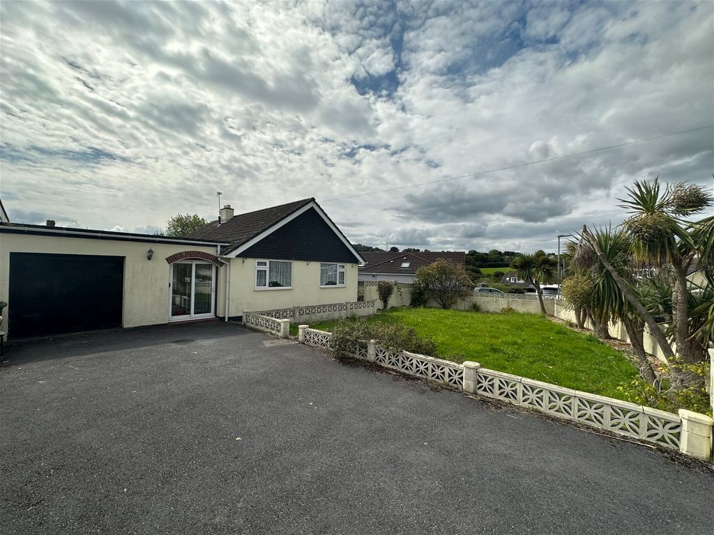 3 bed bungalow for sale in The Roundway, Kingskerswell, Newton Abbot