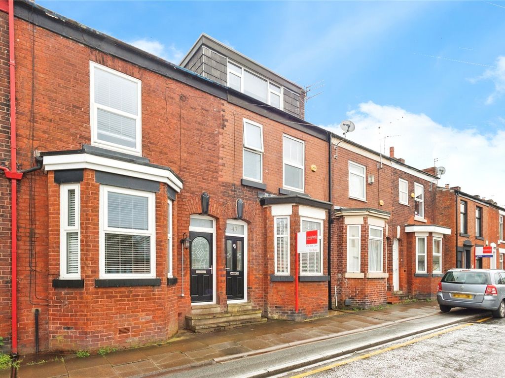 4 bed terraced house for sale in Cheetham Hill Road, Dukinfield