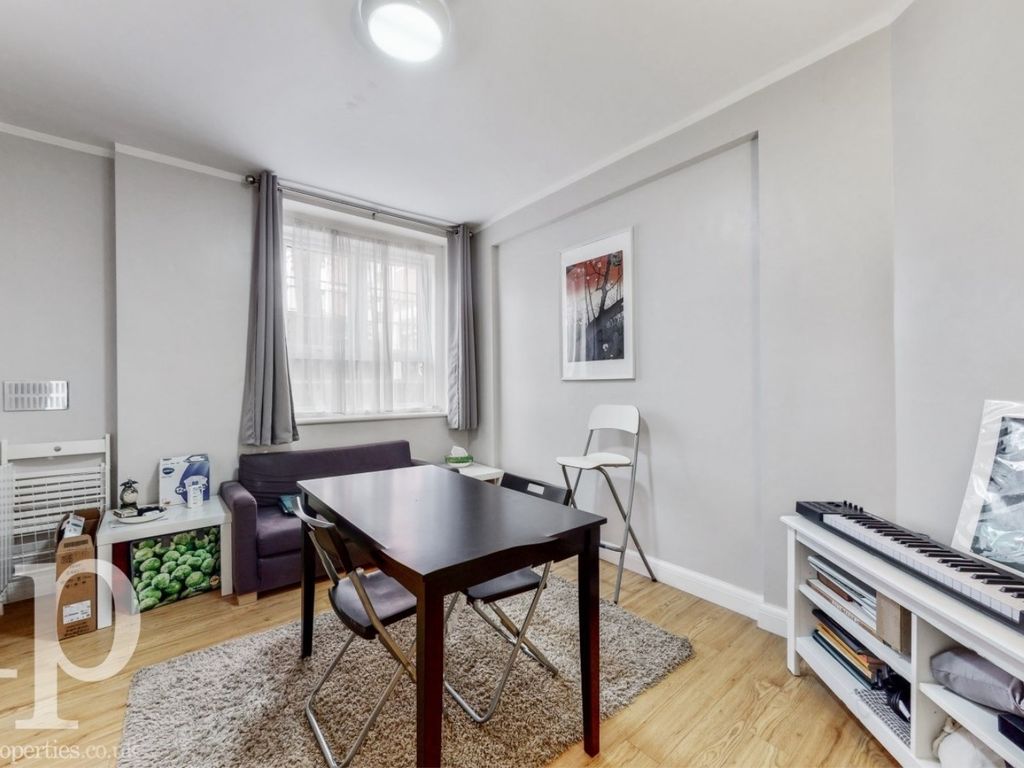 1 bed flat to rent in Rashleigh House, Street WC1H, £2,275 pcm