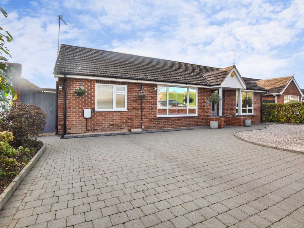 2 bed detached house for sale in Tewkesbury Road, Eckington, Pershore, Worcestershire WR10 Zoopla