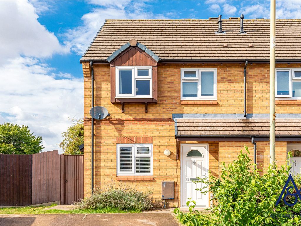 3 bed semidetached house for sale in Market End Way, Bicester