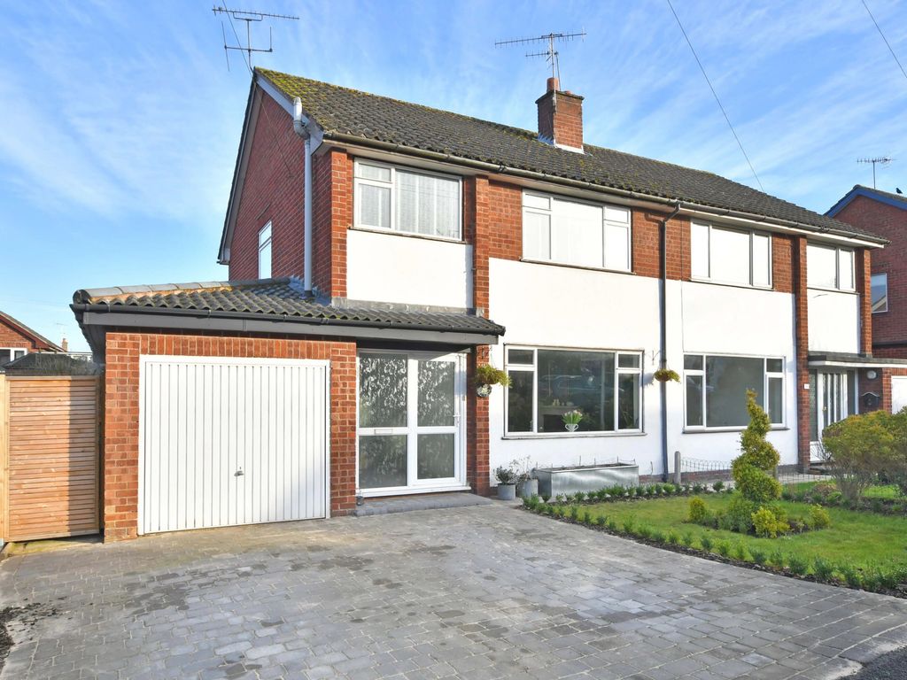 3 bed semidetached house for sale in Linacre Road, Eccleshall