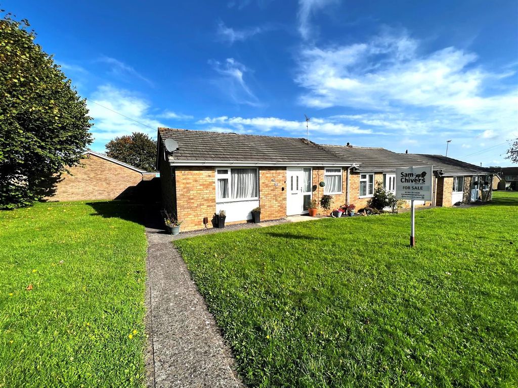 2 bed bungalow for sale in Eckweek Gardens, Peasedown St. John, Bath