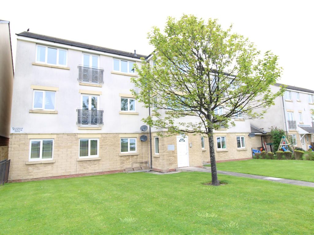 2 bed flat for sale in Oberon Way, Blyth, Northumberland NE24, £125,000