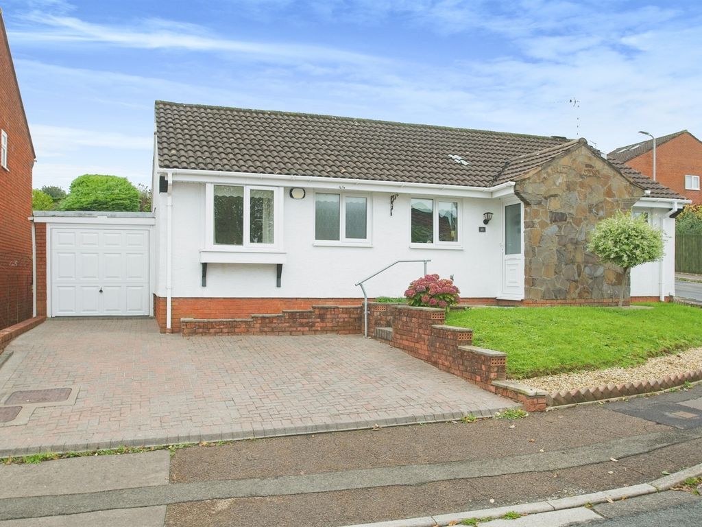 3 bed detached bungalow for sale in CwmCwddy Drive, Bassaleg, Newport