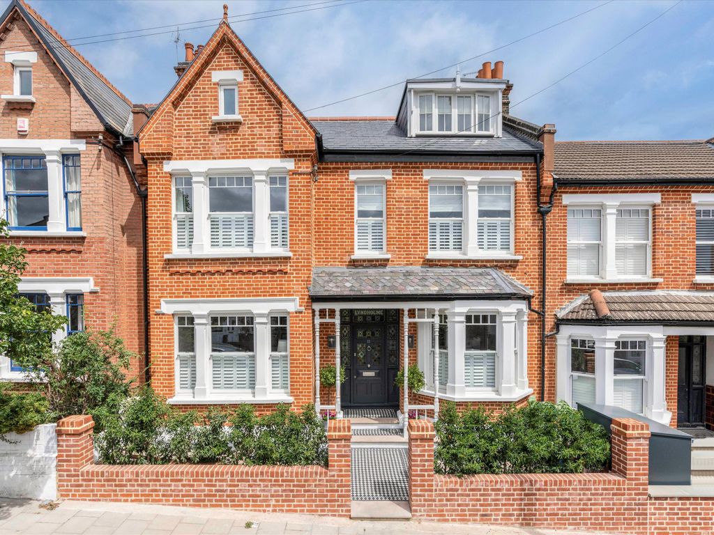 Hollingbourne Road, Herne Hill, London SE24  