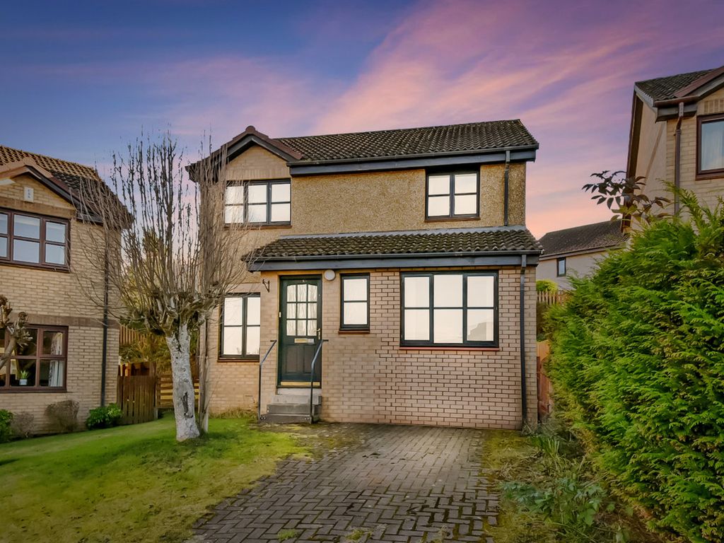 4 bed detached house for sale in Braeside Park, Mid Calder EH53, £