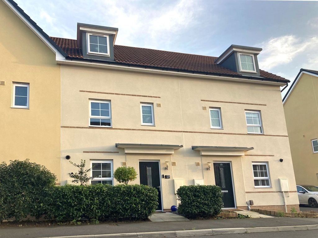 4 bed town house for sale in Barley Fields, Thornbury, Bristol BS35, £