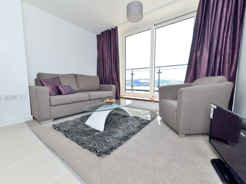 2 bed flat to rent in Ferry Court, Cardiff CF11, £1,200 pcm Zoopla