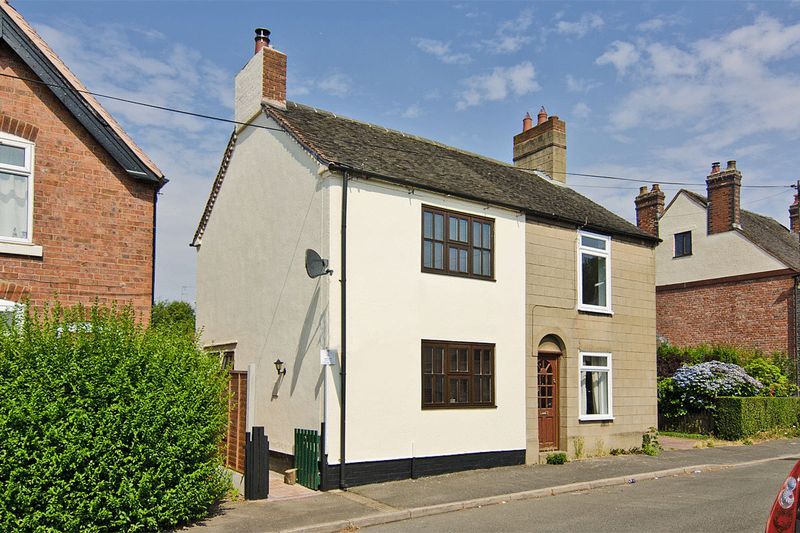 2 bed semidetached house to rent in Union Street, Chasetown, Burntwood