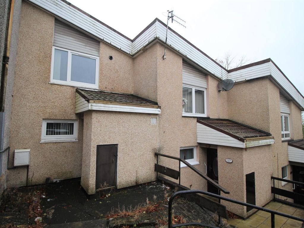 Finnieston Street, Greenock PA15