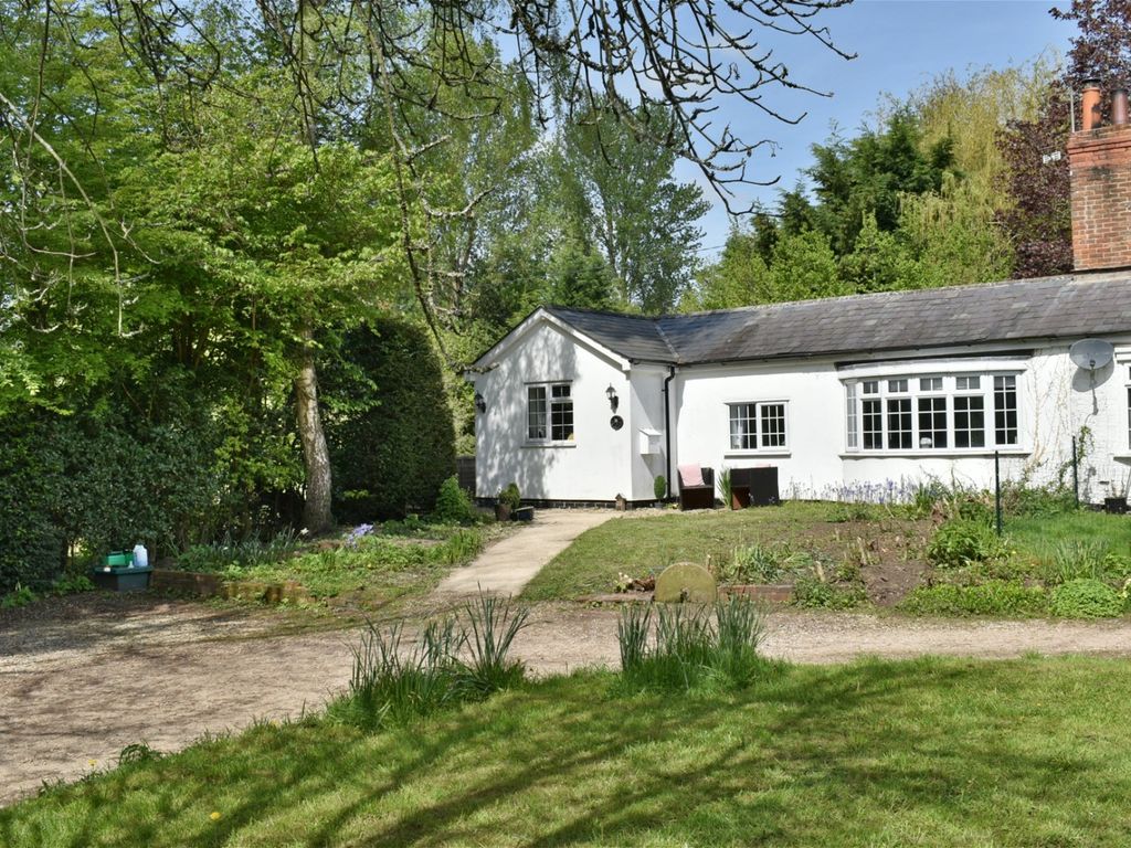 2 bed cottage for sale in Midgham Green, Midgham, Reading RG7 Zoopla
