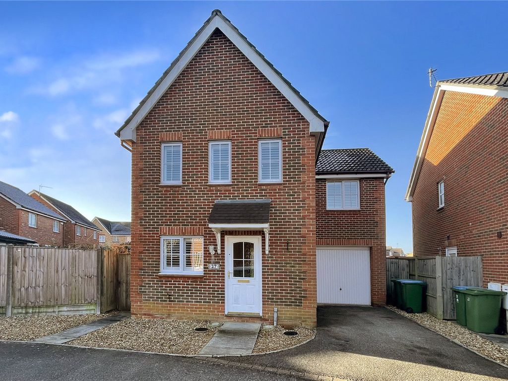 3 bed detached house for sale in Columbine Way, Littlehampton, West