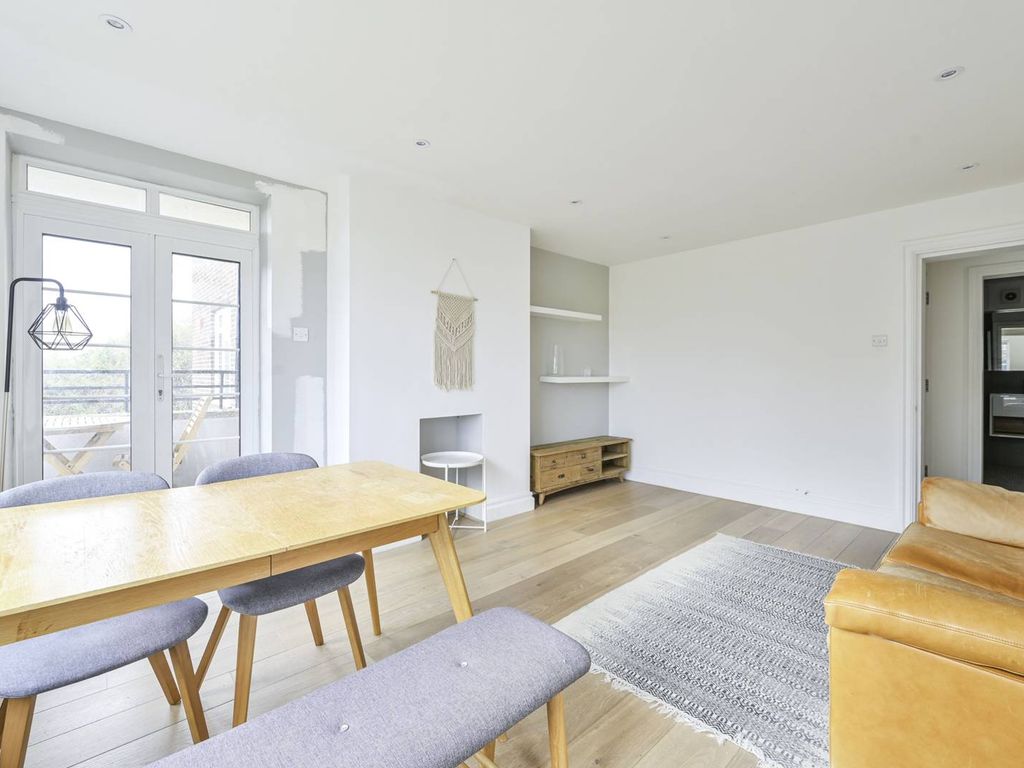 2 bed flat to rent in Wat Tyler Road, Blackheath, London SE3, £2,000 pcm Zoopla