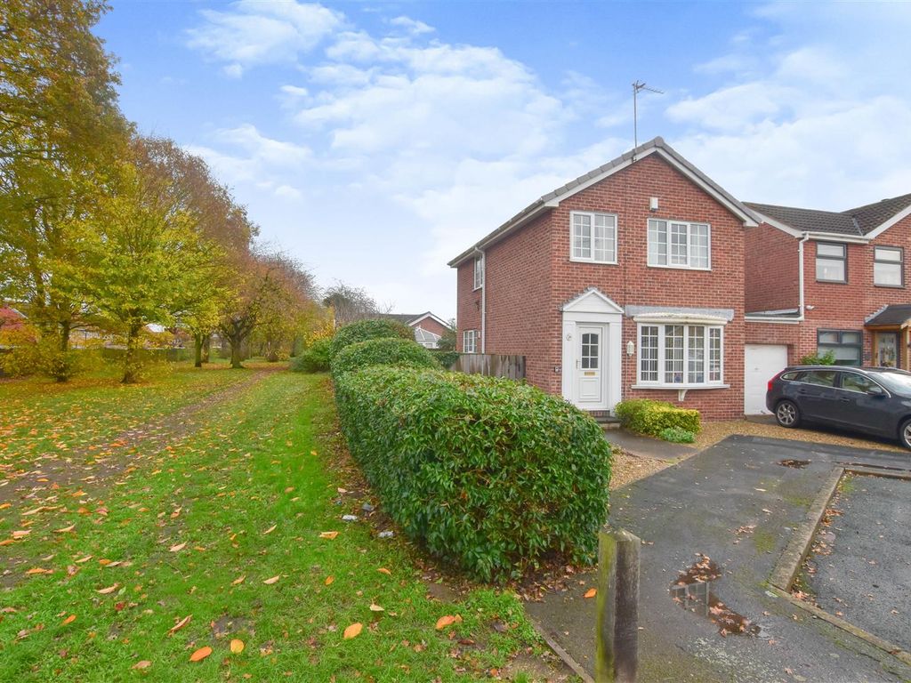 3 bed semidetached house for sale in Oakwood Close, Hull HU5 Zoopla
