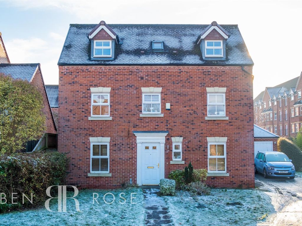 4 bed detached house for sale in Parish Gardens, Leyland PR25 Zoopla