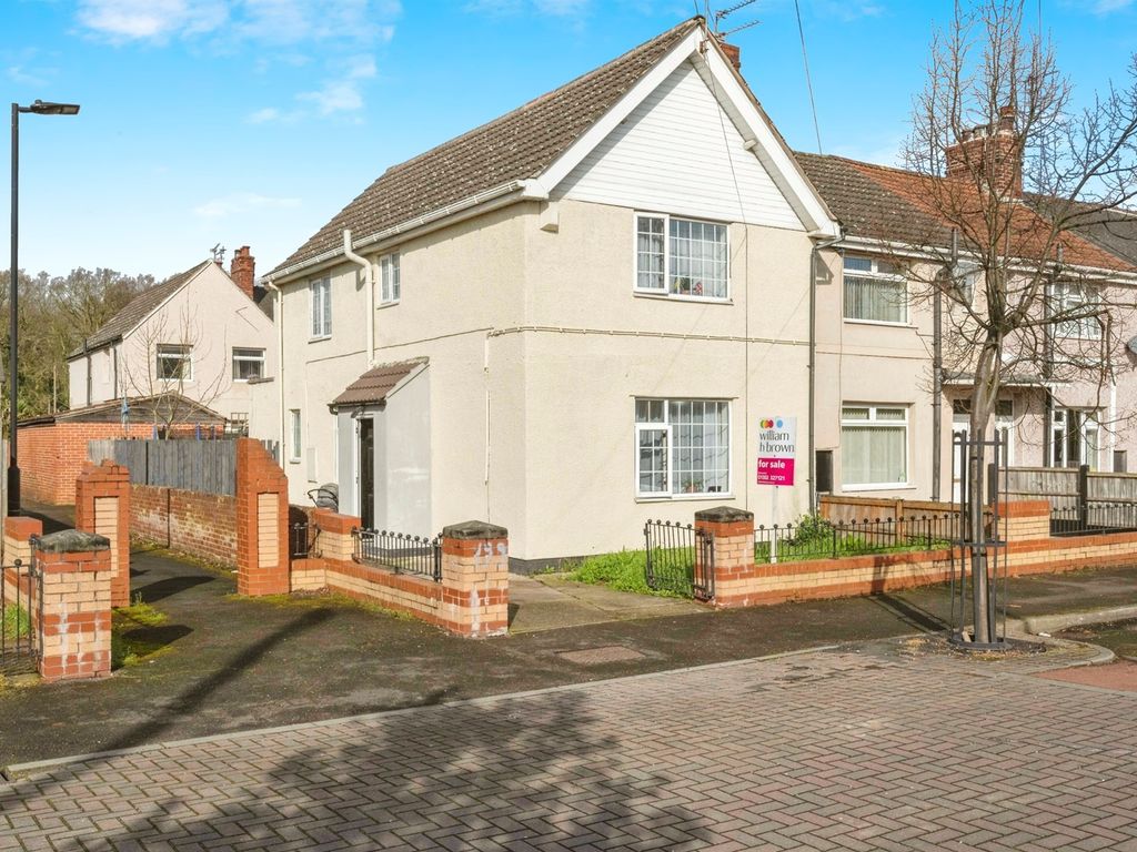 3 bed end terrace house for sale in The Avenue, Bentley, Doncaster DN5