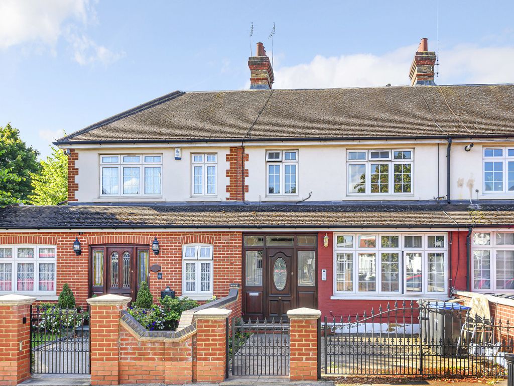 6 bed end terrace house for sale in Bourne Hill, London N13 Zoopla