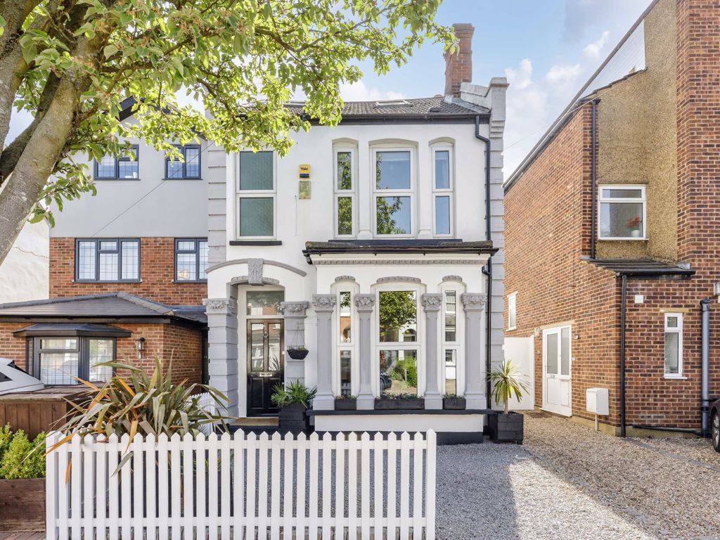 5 bed detached house for sale in Worthington Road, Tolworth, Surbiton