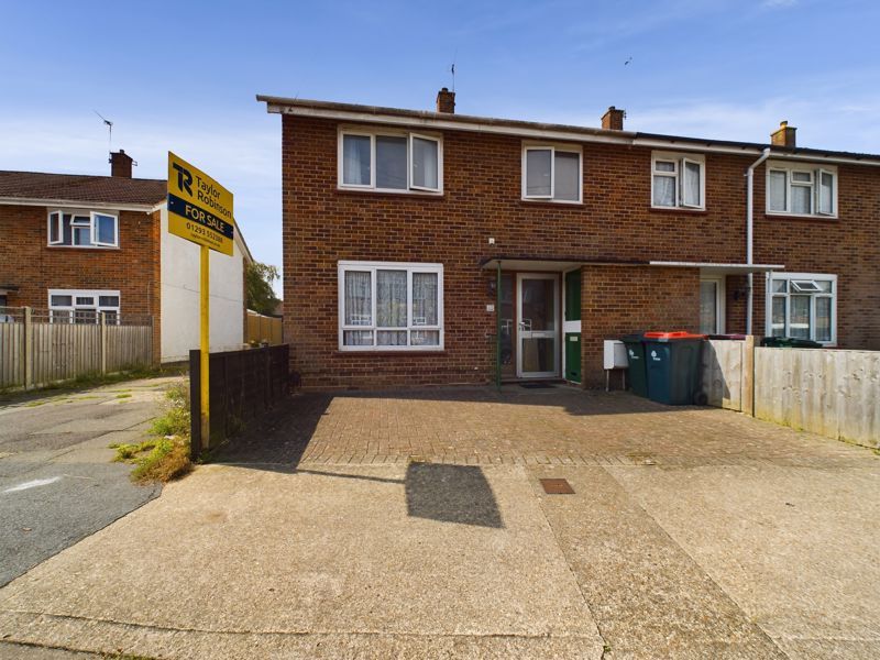 3 bed end terrace house for sale in Climping Road, Crawley RH11, £