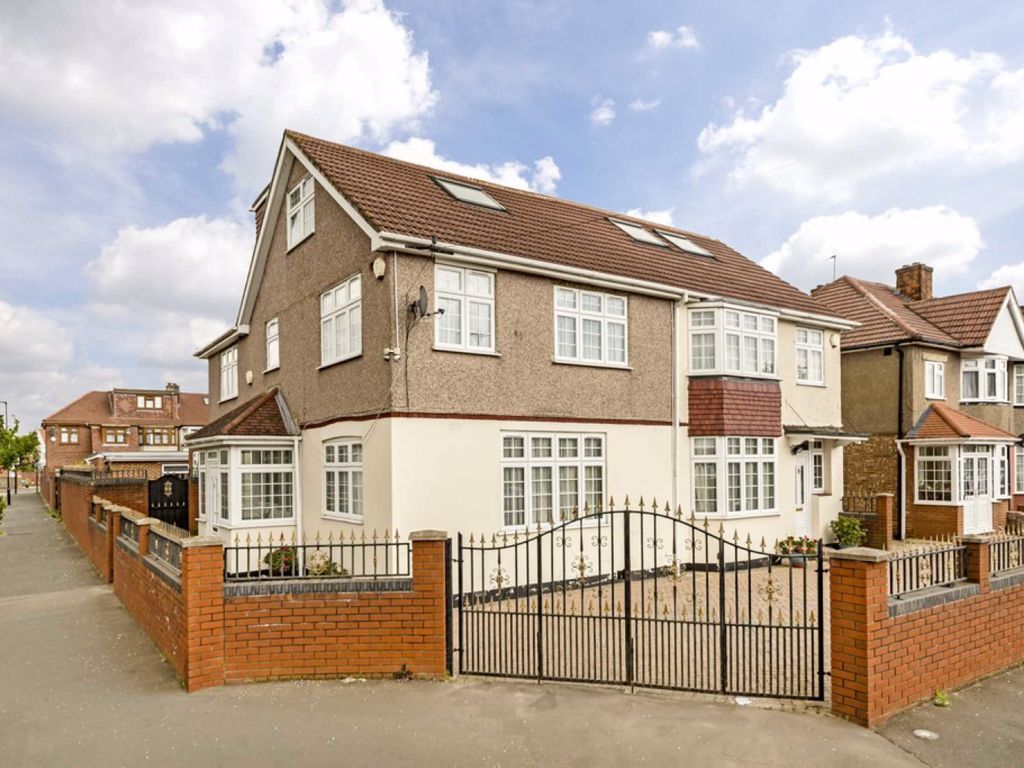 7 bed detached house for sale in Ellerdine Road, Hounslow TW3 Zoopla