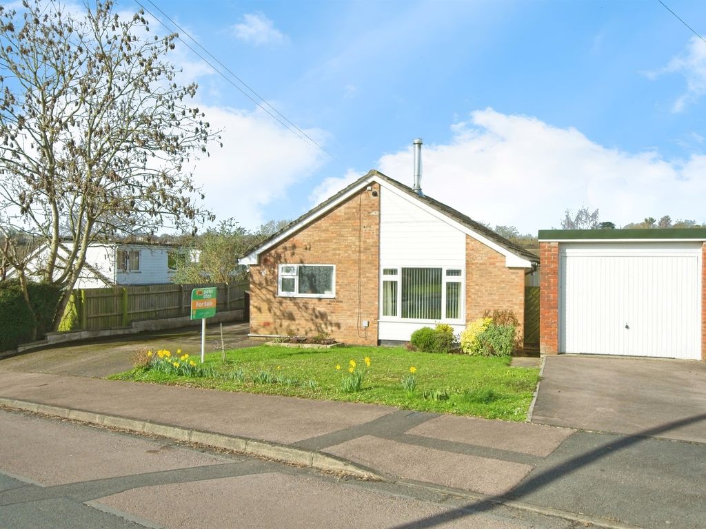 3 bed detached bungalow for sale in Wyebank Road, Tutshill, Chepstow