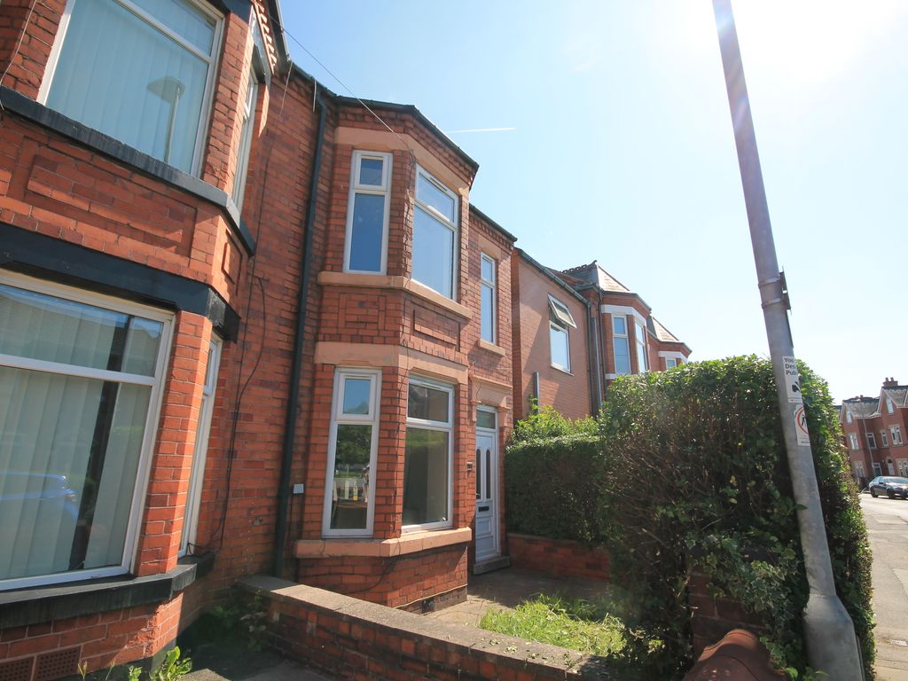 3 bed terraced house to rent in Hungerford Road, Crewe CW1 Zoopla