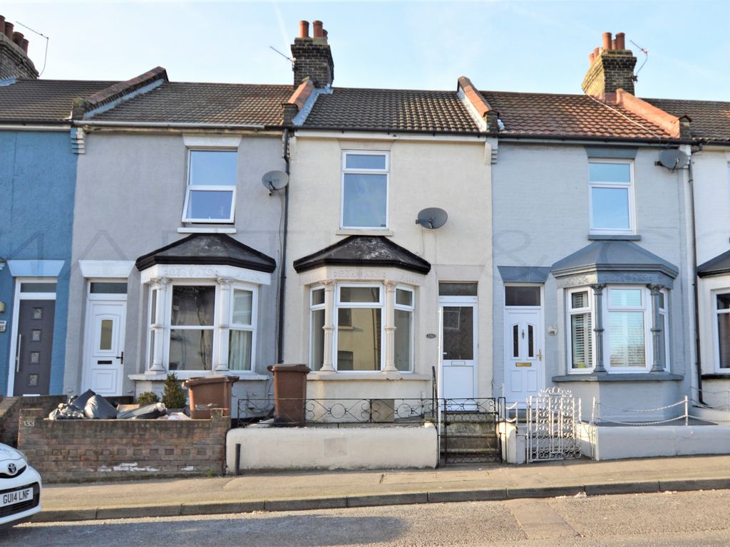 3 bed terraced house to rent in Frindsbury Road, Strood, Rochester ME2