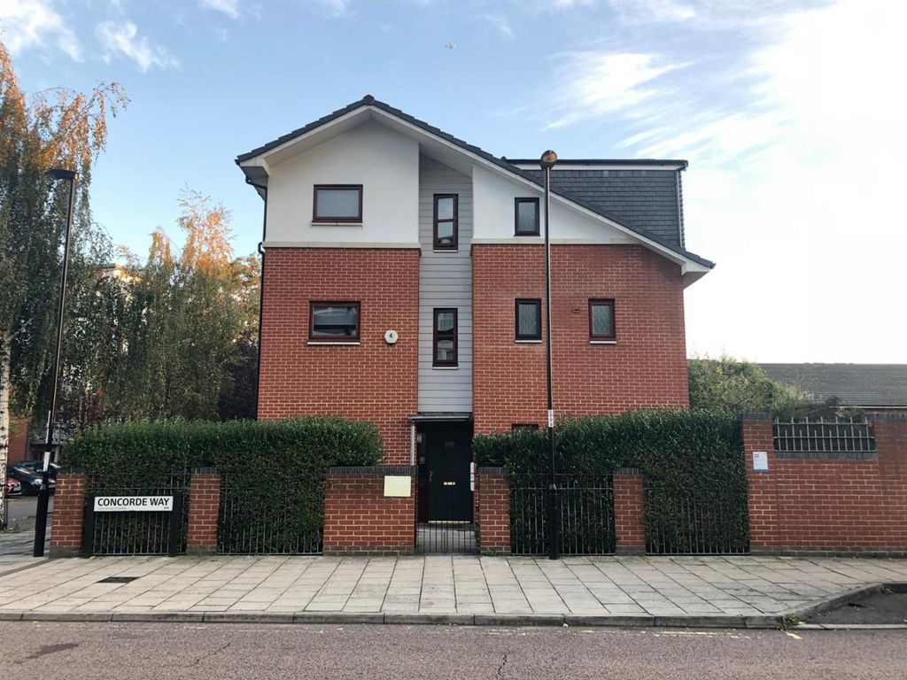 4 bed end terrace house for sale in Concorde Way, London SE16, £890,000