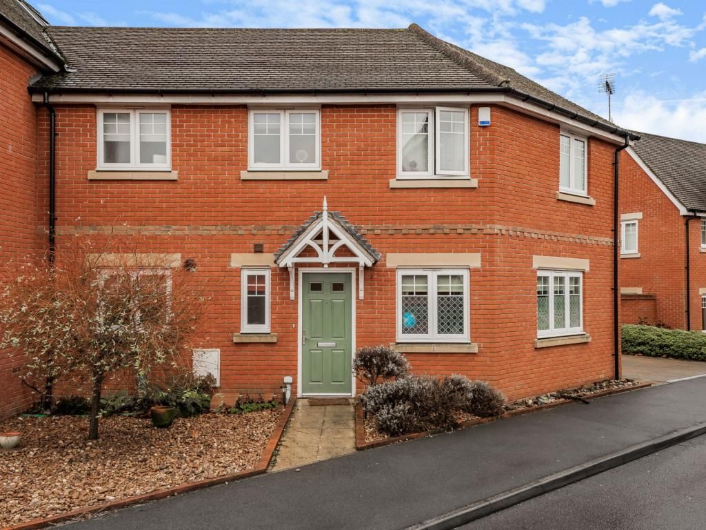 Carina Drive, Wokingham RG40  