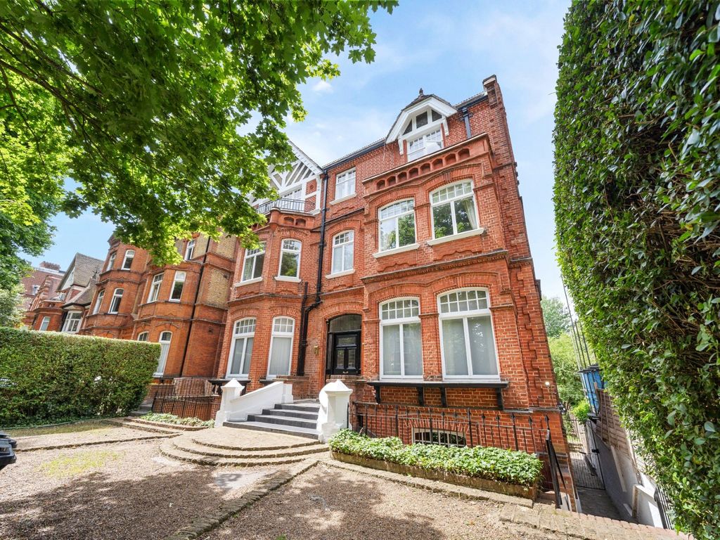 Strathray Gardens, Belsize Park, London NW3  