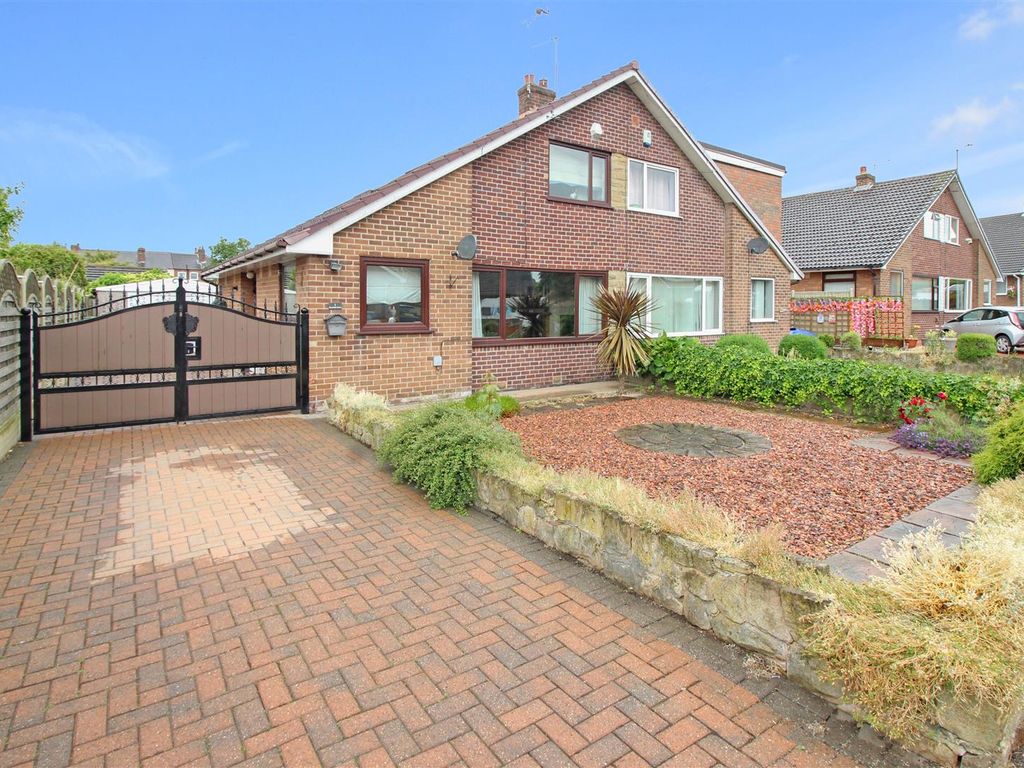 3 bed semidetached bungalow for sale in Woodside Grove, Allerton