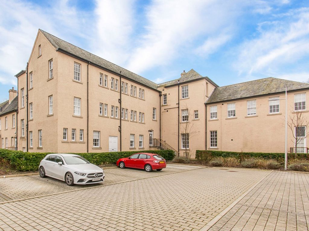 2 bed flat for sale in Abbey Park Avenue, St Andrews KY16, £520,000 ...